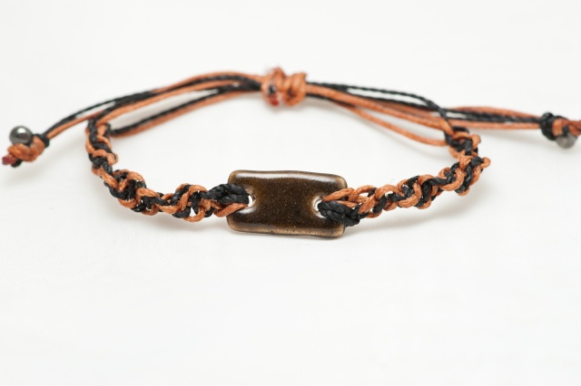 Armband mit rechteckigem Porzellanmedaillon Bild